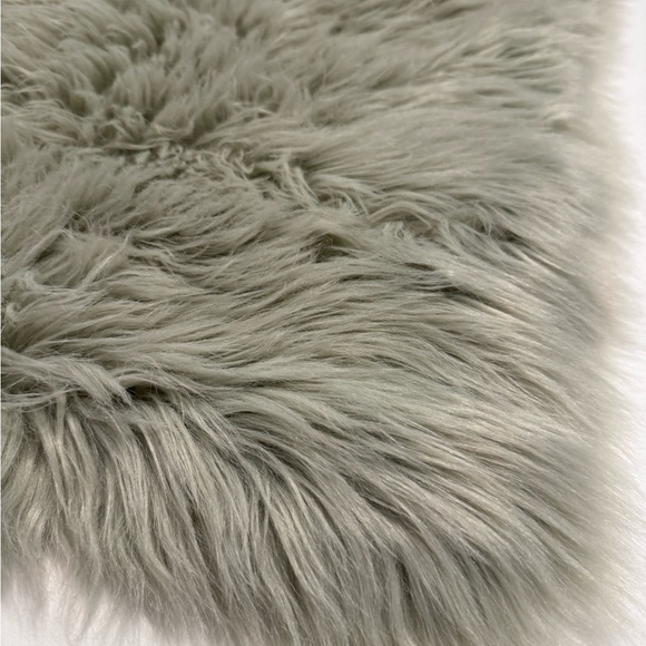Faux Fur Shag Accent Rug- Nicole Miller - Picture 11 of 14